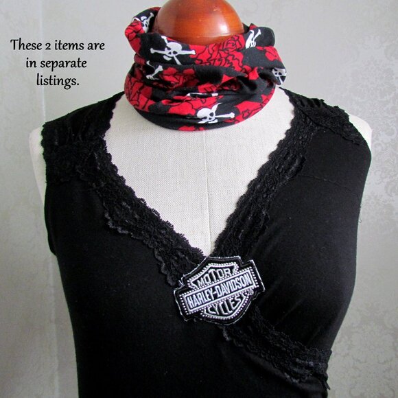 MOTORCYCLE NECK SCARF & DEW RAG, LONG STRETCHY ROSES & SKULLS RED, BLACK & WHITE - Picture 4 of 4
